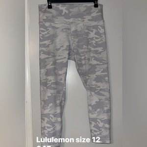 Lululemon size 12